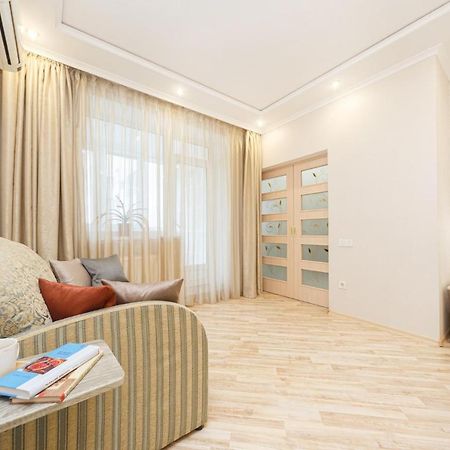 Красивая Квартира Рядом С Аркадией И Парком Одесса Экстерьер фото